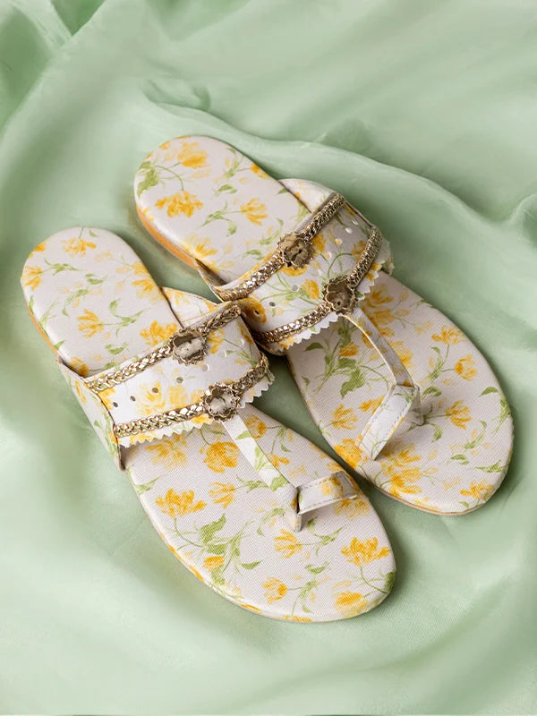 Maa aur Mai by TJK Designs Printed Footwear Floraison Kholapuri - Casual Collection