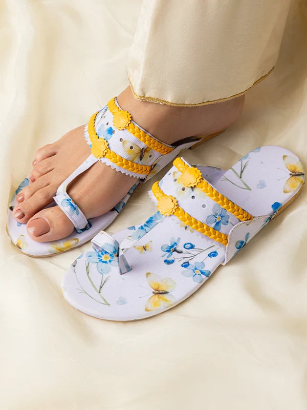 Maa aur Mai by TJK Designs Printed Footwear Savera Kholapuri - Casual Collection