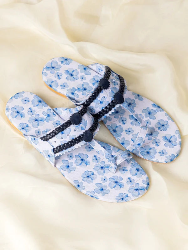 Maa aur Mai by TJK Designs Printed Footwear Rooh Kholapuri - Casual Collection