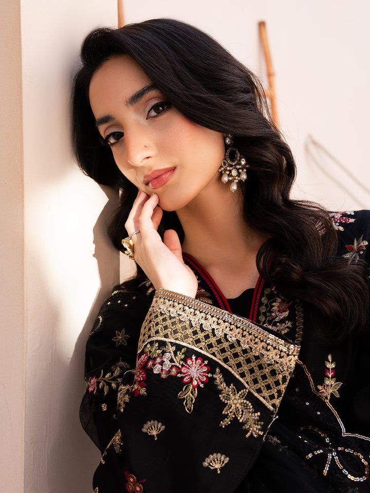 Le Tresor by Izel Pret Embroidered Velvet 3 Piece Suit Marive - Festive Collection