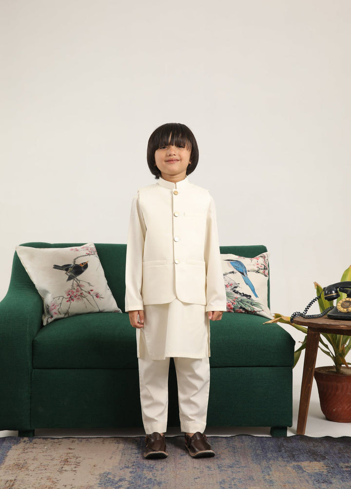 Muraqsh Ready To Wear Solids  Boys Bosky White Kurta Trouser with Blended Waistcoat Round Cut Buttoned MUR-BWKTW - Summer Collection