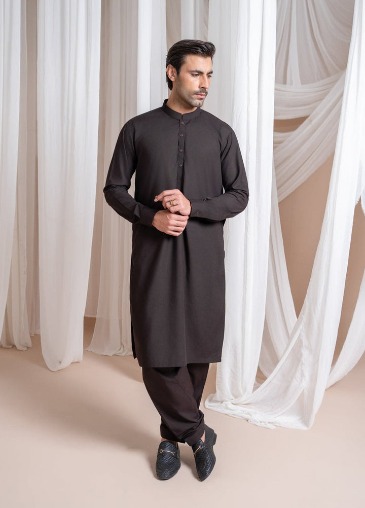 Muraqsh Ready To Wear Solids Cotton Men Dark Brown Kurta Trouser/Shalwar MUR-CBKTHL - Summer Collection