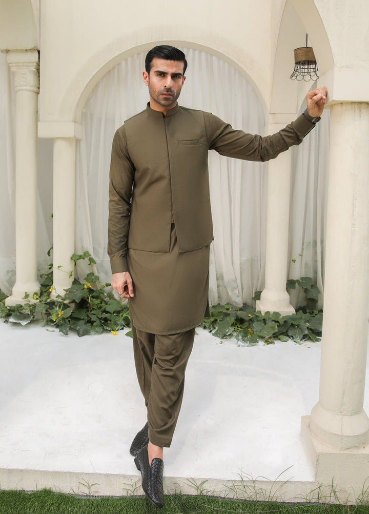 Muraqsh Ready To Wear Solids Cotton Men Olive Green Blended Waistcoat Straigth Cut MUR-OGKSW-WC - Summer Collection