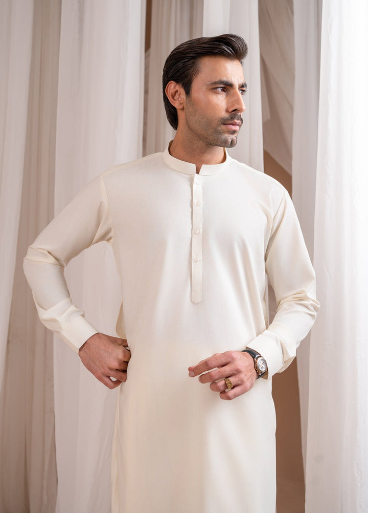 Muraqsh Ready To Wear Solids  Men Bosky White Kurta Trouser/Shalwar MUR-BWKT-HL - Summer Collection