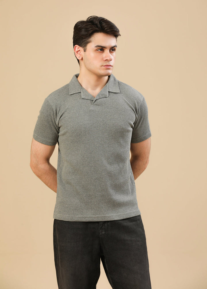 Muraqsh Ready To Wear Solids Waffle Men Light Grey Revere Polo ABDGWRP - Summer Collection