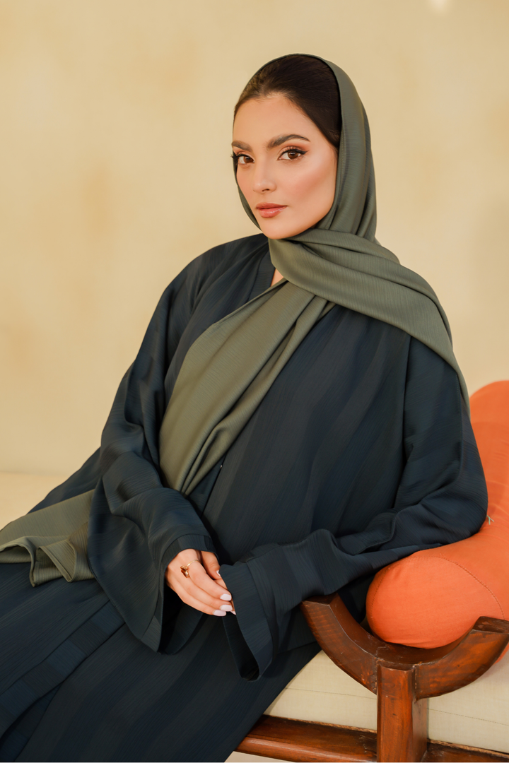 Divinely Crafted Abaya Casual Crepe 1 Piece Nahar Abaya | Buttoned Up