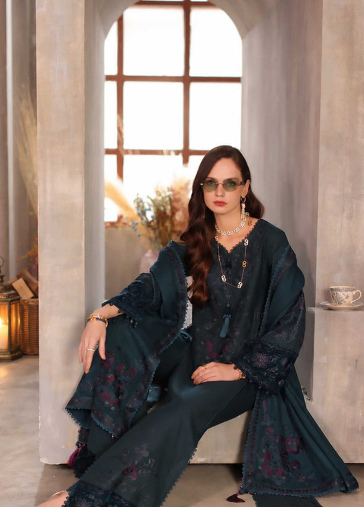 Noor Pashmina Shawl by Saadia Asad Unstitched Embroidered Khaddar 3 Piece Suit SA26UNW D8 - Winter Collection