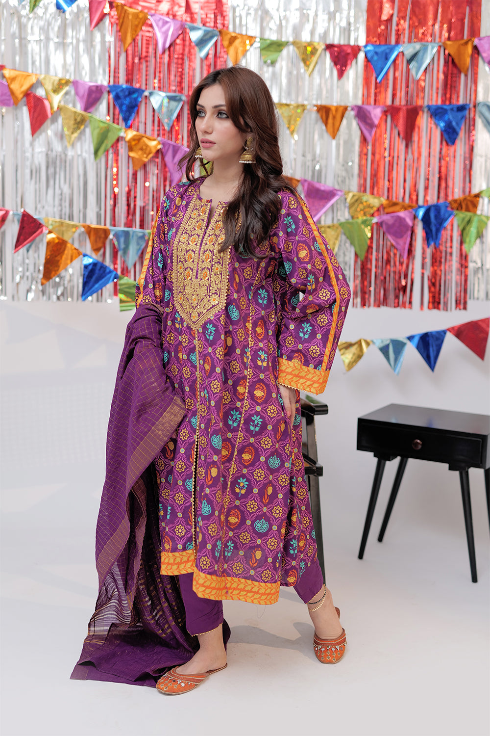 Senorita Women RTW Women Embroidered Purple and Gold Casual Plus 3 Piece Suit Cotton Gold Lawn LBD-02533 - Summer Collection