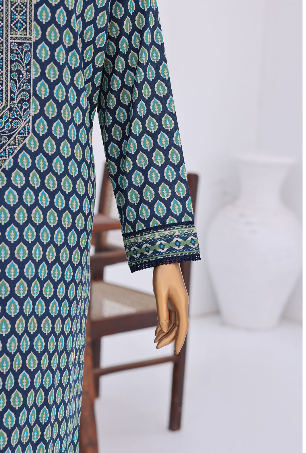 Daily Wear by HZ Textiles Unstitched Embroidered Lawn 3 Piece Suit PDW - 3318 Casual Collection