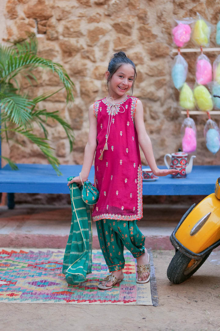 Senorita Kids RTW Shocking Pink and Turquois Green Formal 3 Piece Suit Crinkle Chiffon Fancy  KDD-02756 - Summer Collection