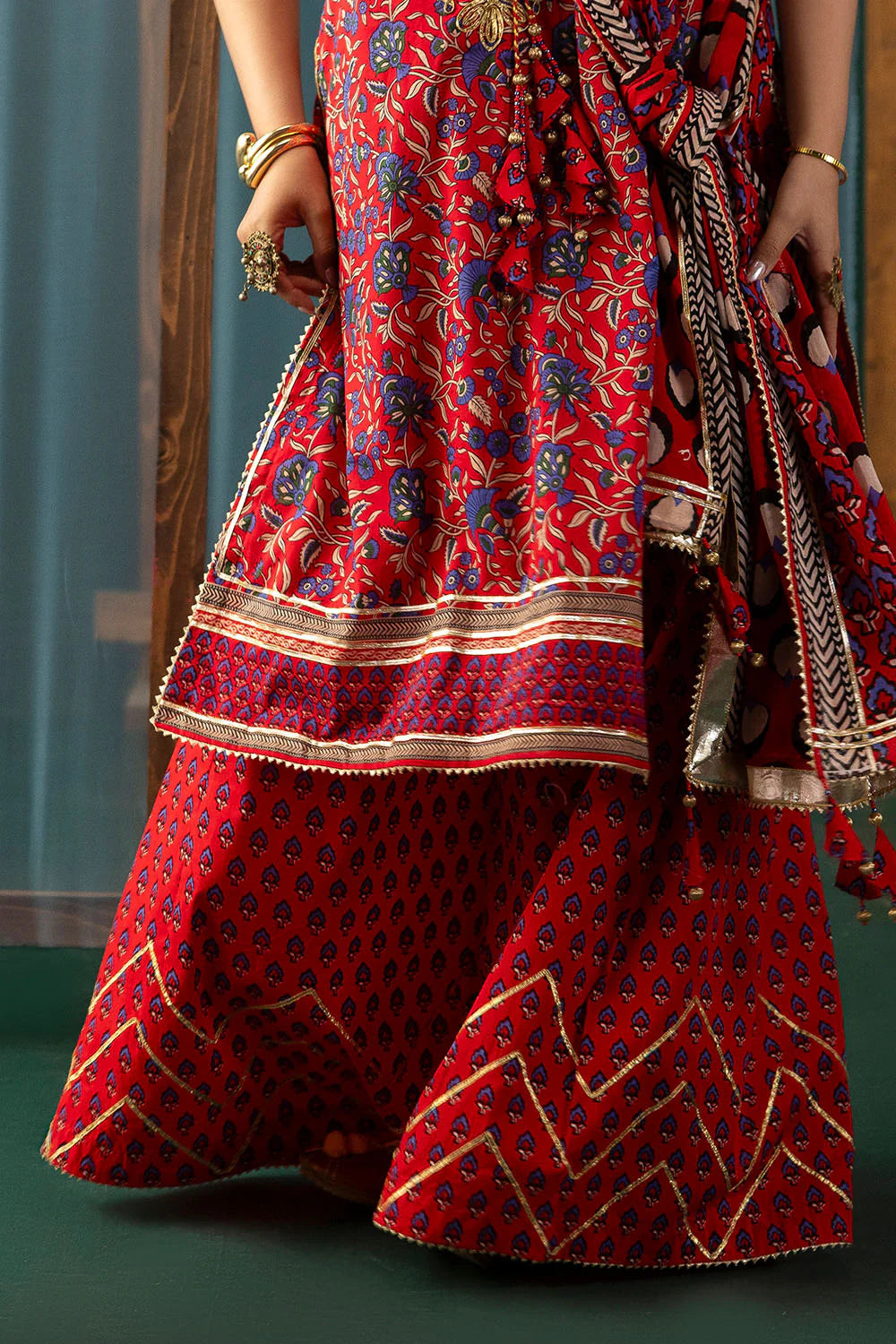 Heritage by Gul Ahmed Unstitched Embroidered Lawn 3 Piece Suit GA26UFH CL-62040 - Summer Collection