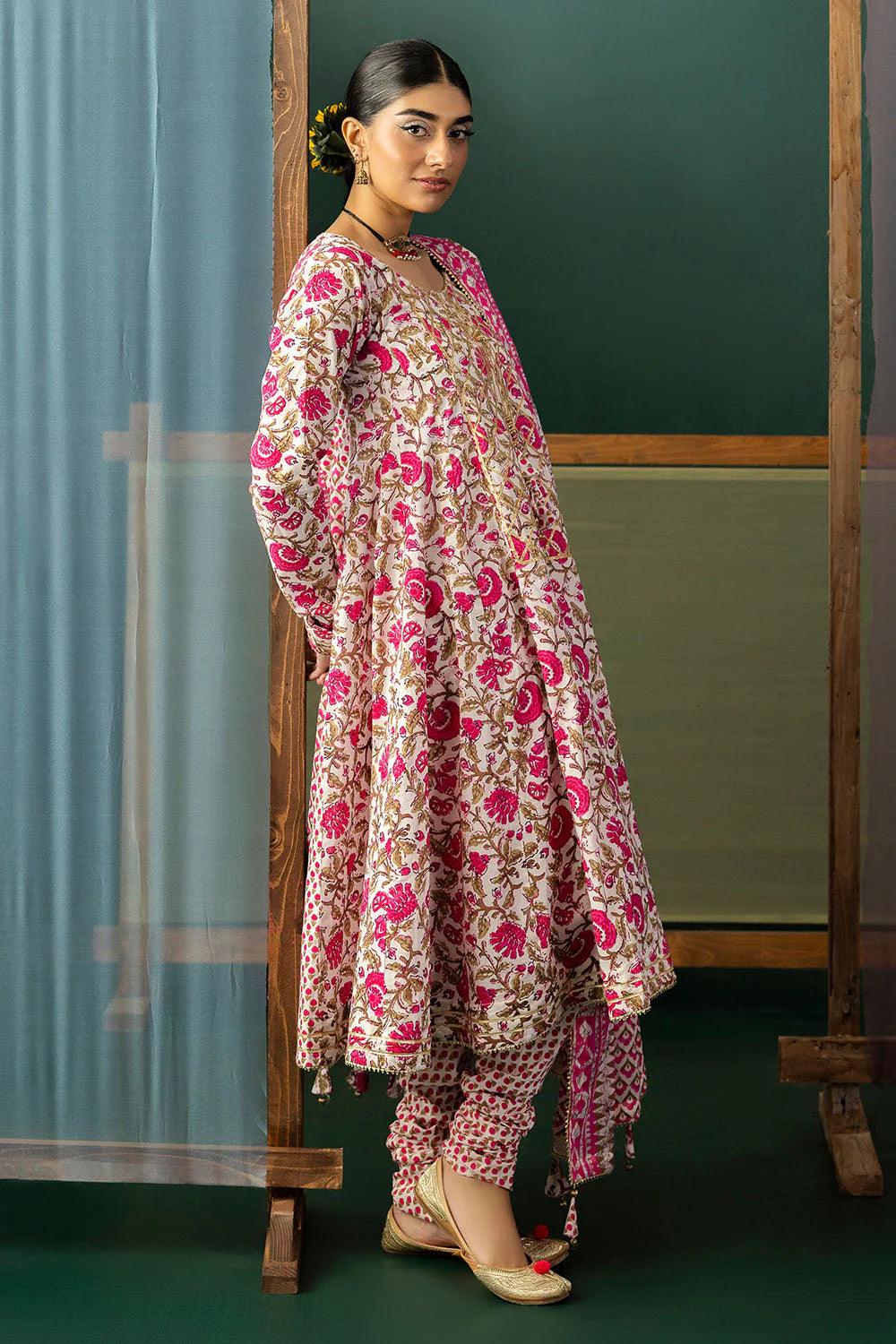 Heritage by Gul Ahmed Unstitched Embroidered Lawn 3 Piece Suit GA26UFH CL-62043 - Summer Collection