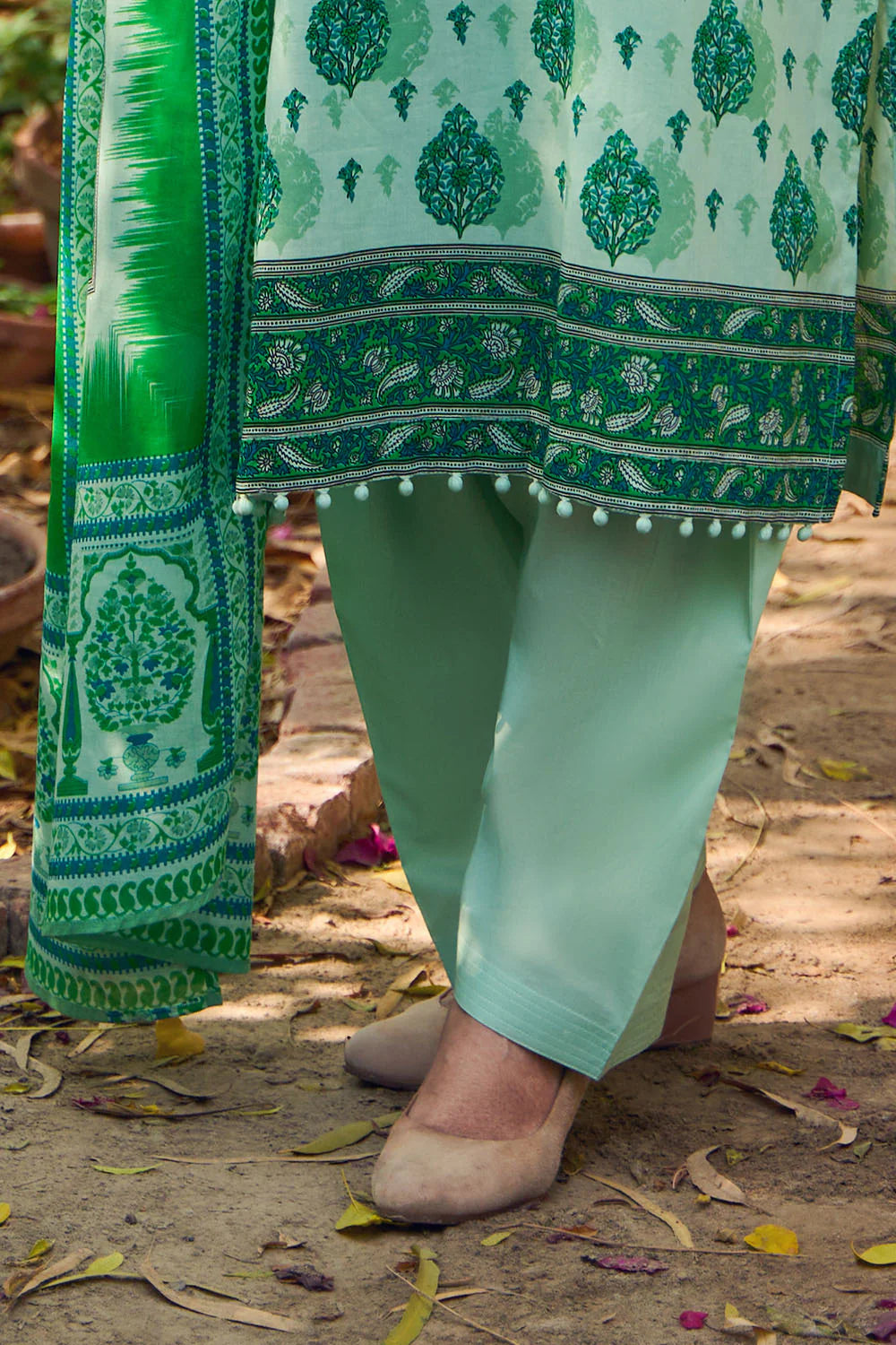 Tribute To Mother by Gul Ahmed Unstitched Printed Lawn 3 Piece Suit GA26UTM CL-62020 B - Summer Collection