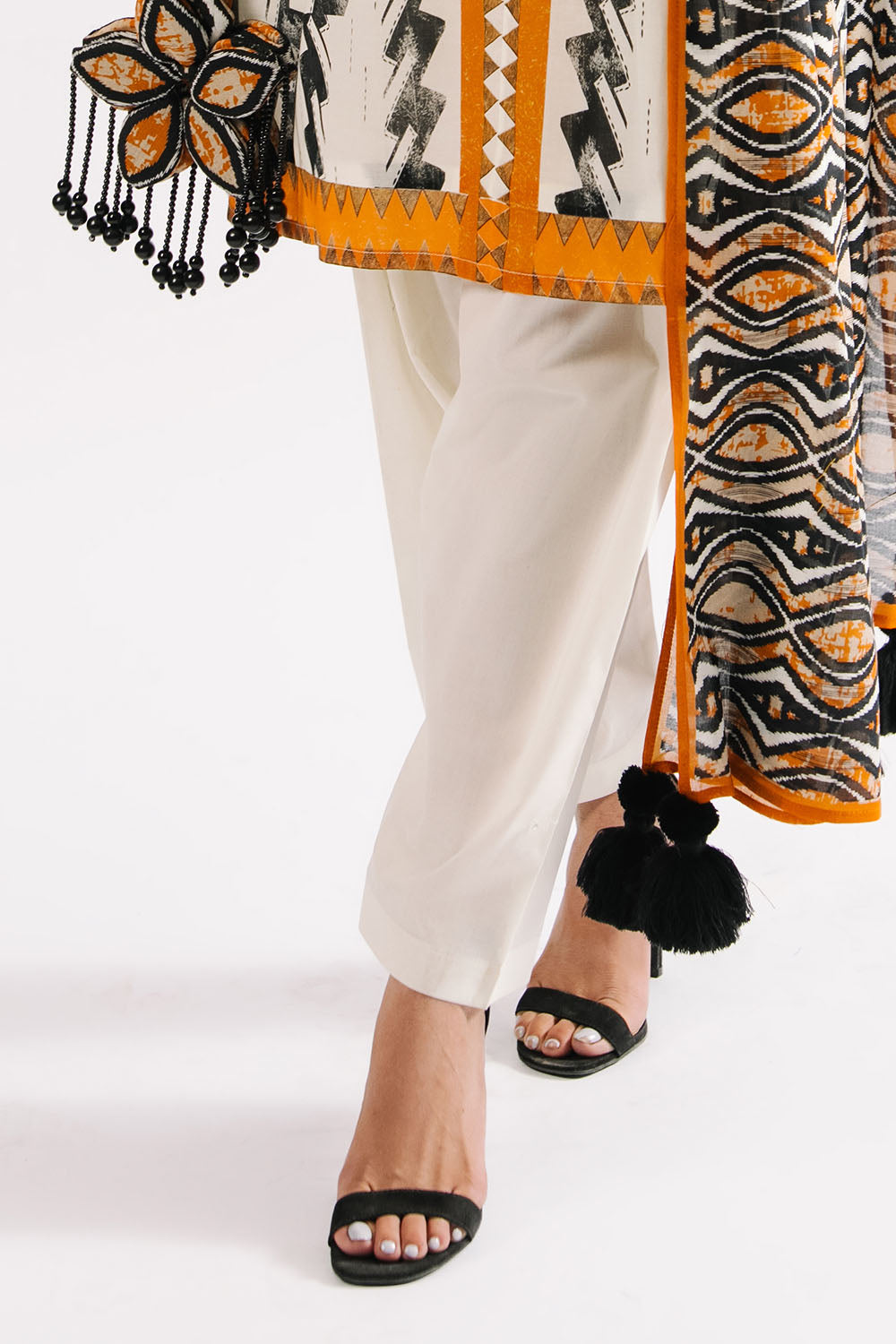 Heritage by Gul Ahmed Unstitched Printed Lawn 3 Piece Suit GA26UFH CL-62089 - Summer Collection