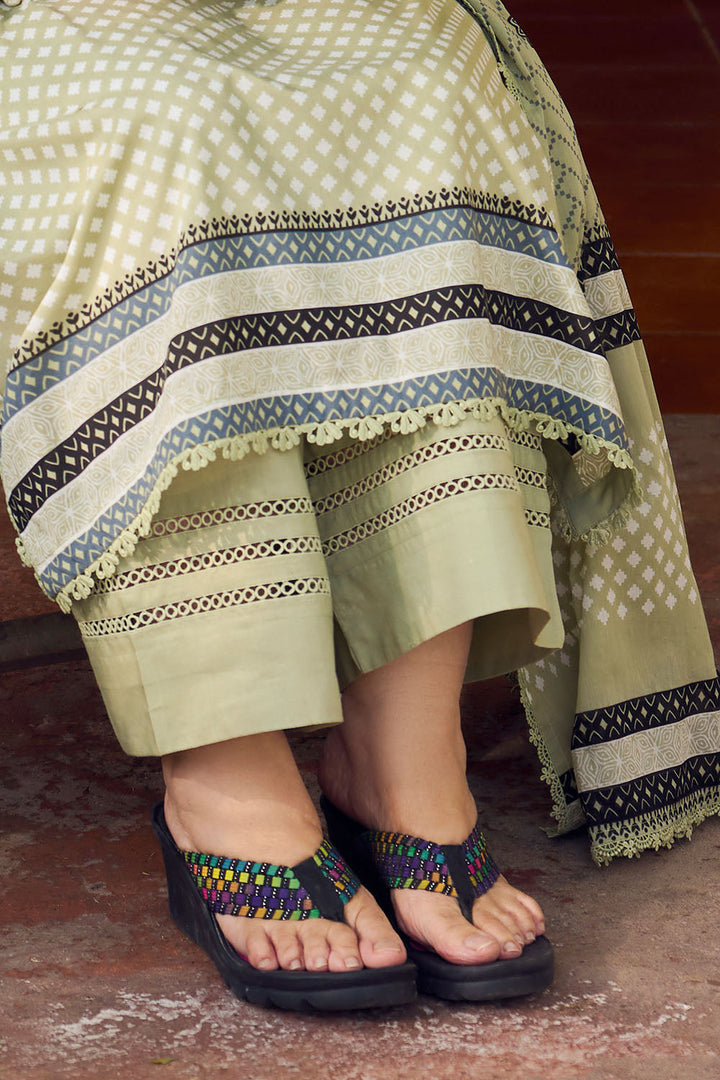 Tribute To Mother by Gul Ahmed Unstitched Printed Lawn 3 Piece Suit GA26UTM CL-62103 B - Summer Collection