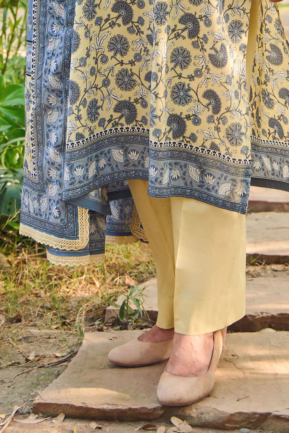 Tribute To Mother by Gul Ahmed Unstitched Printed Lawn 3 Piece Suit GA26UTM CL-62104 B - Summer Collection