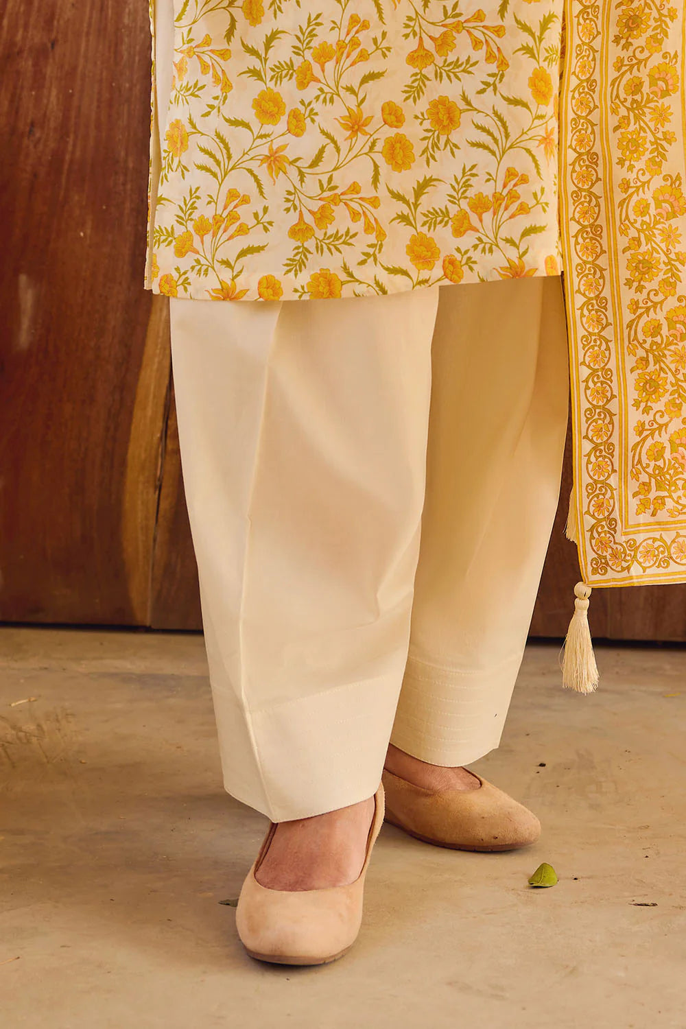 Tribute To Mother by Gul Ahmed Unstitched Printed Lawn 3 Piece Suit GA26UTM CL-62113 A - Summer Collection