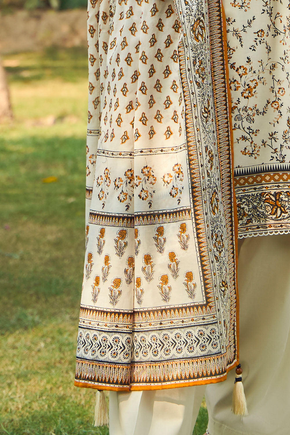 Tribute To Mother by Gul Ahmed Unstitched Printed Lawn 3 Piece Suit GA26UTM CL-62117 A - Summer Collection