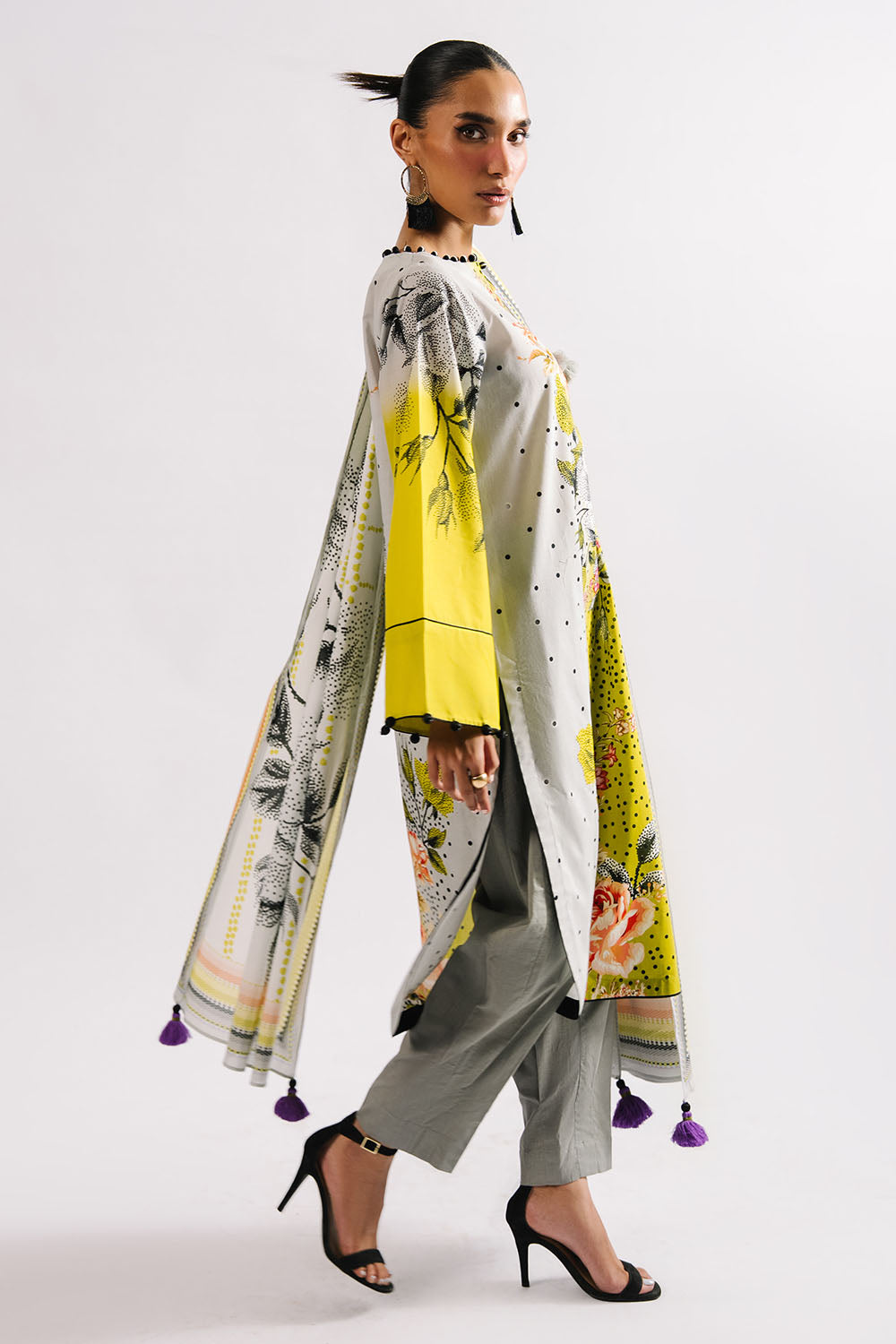 Heritage by Gul Ahmed Unstitched Printed Lawn 3 Piece Suit GA26UFH CL-62208 - Summer Collection