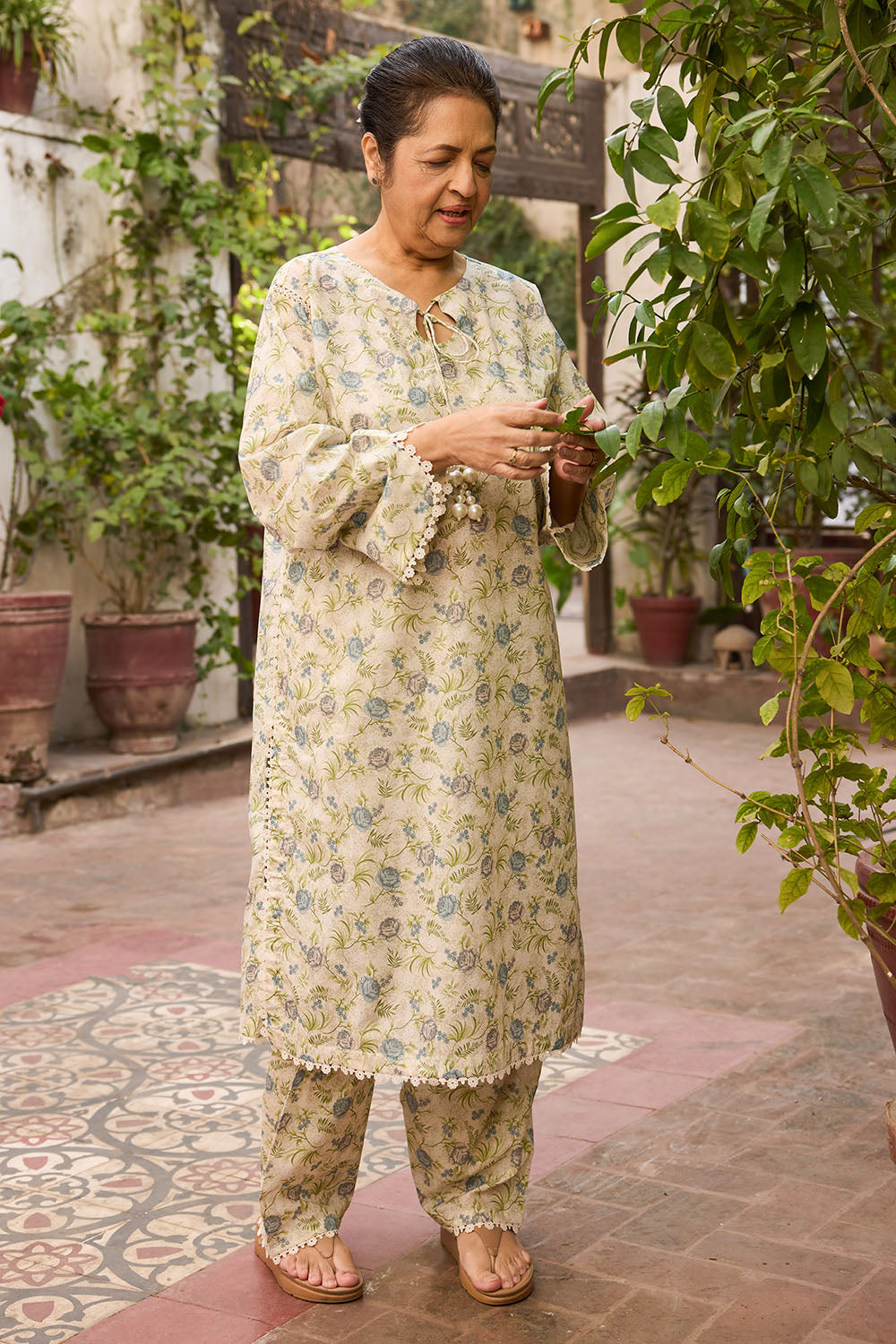 Tribute To Mother by Gul Ahmed Unstitched Printed Lawn 2 Piece Suit GA26UTM SL-62009 - Summer Collection