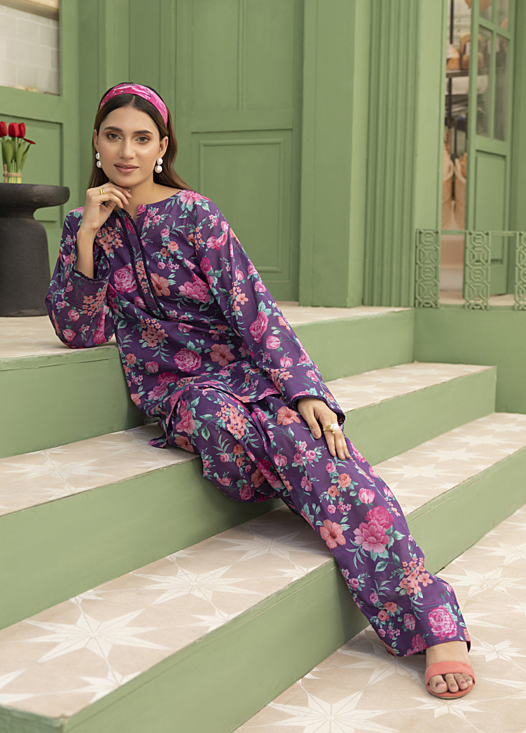 Lakhany Pret Printed Lawn 2 Piece Suit LG-IZ-0391