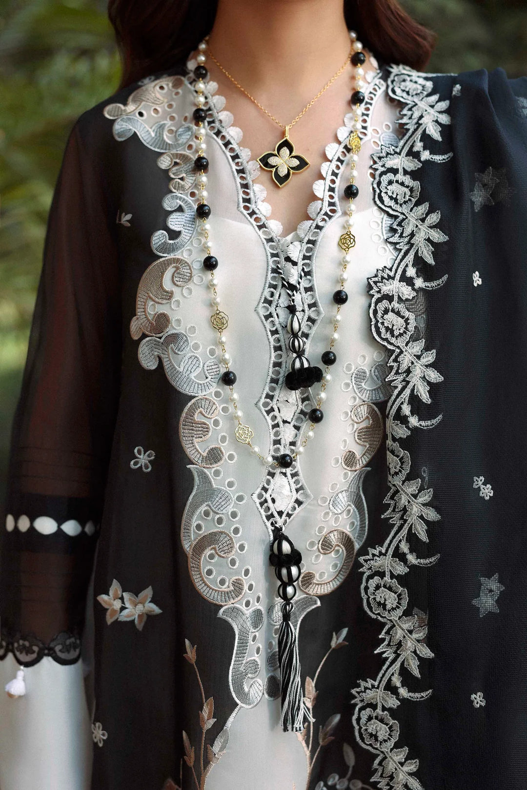 Sable Vogue Luxury Formals Unstitched Embroidered Swiss Voile 4 Piece Suit SL-05-26-V1 - Festive Collecion