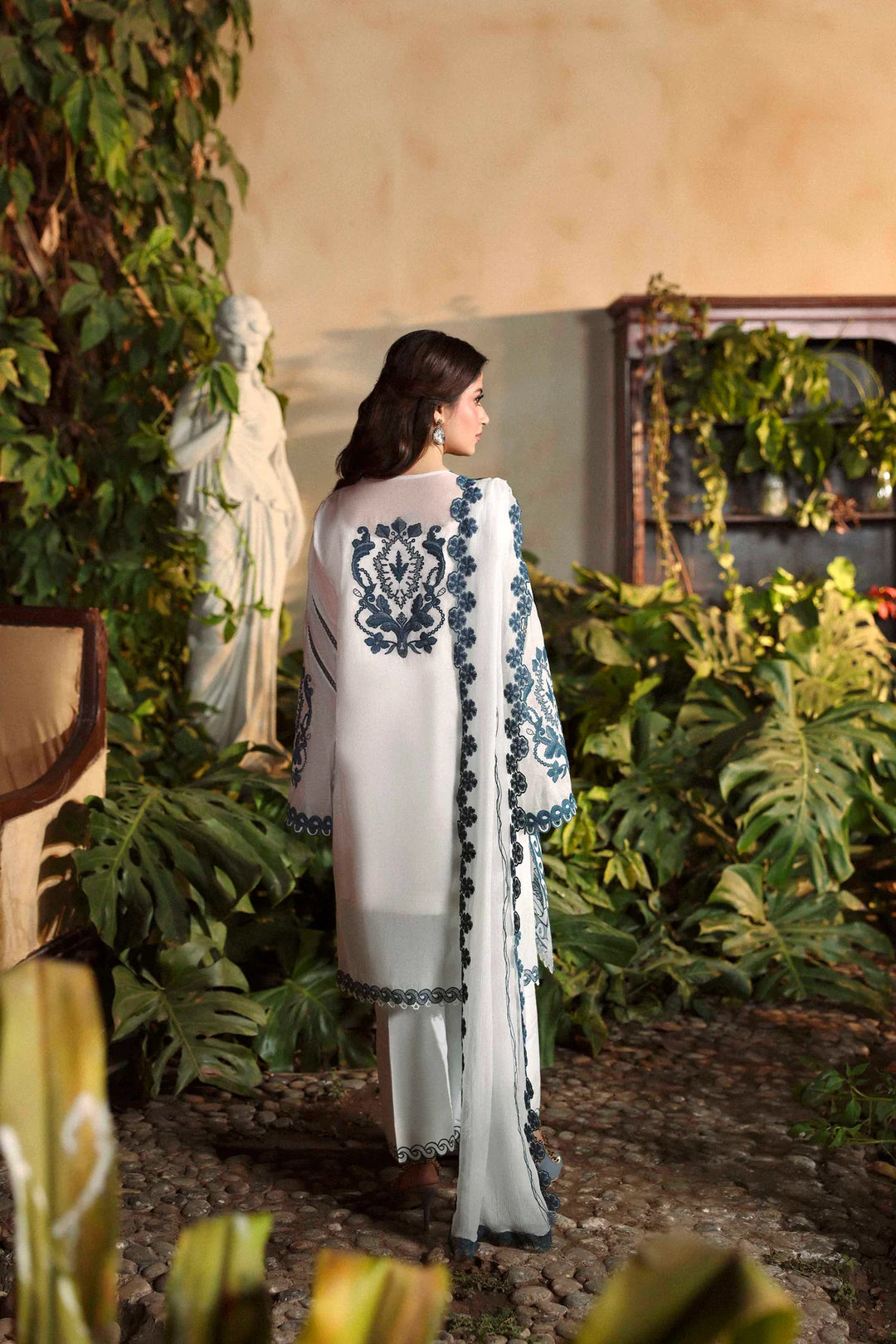 Sable Vogue Luxury Formals Unstitched Embroidered Swiss Voile 4 Piece Suit SL-09-26-V1 - Festive Collecion