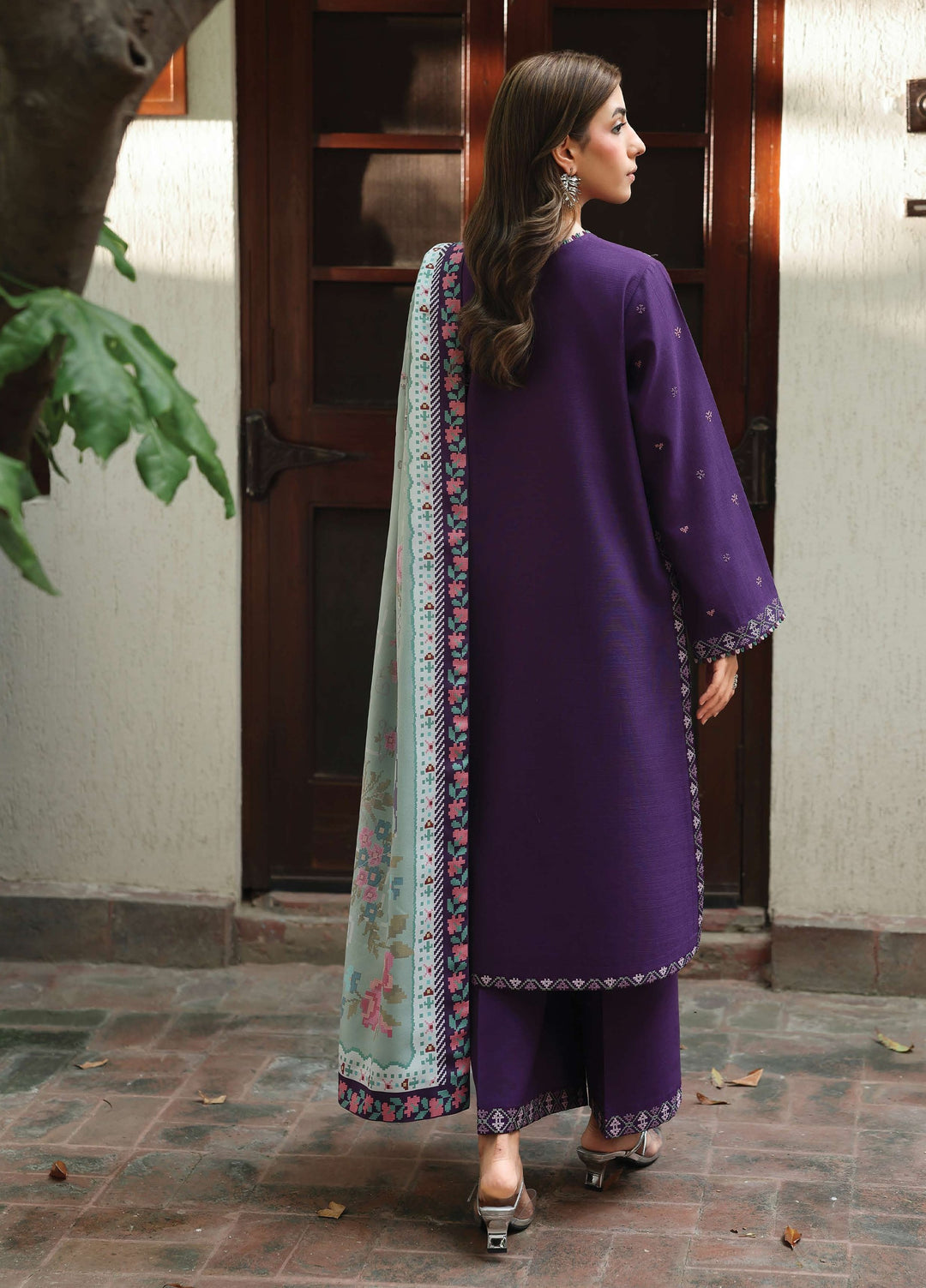 The Heirloom by Seran Unstitched Embroidered Khaddar 3 Piece Suit SN26UTH Liora D-01 - Casual Collection