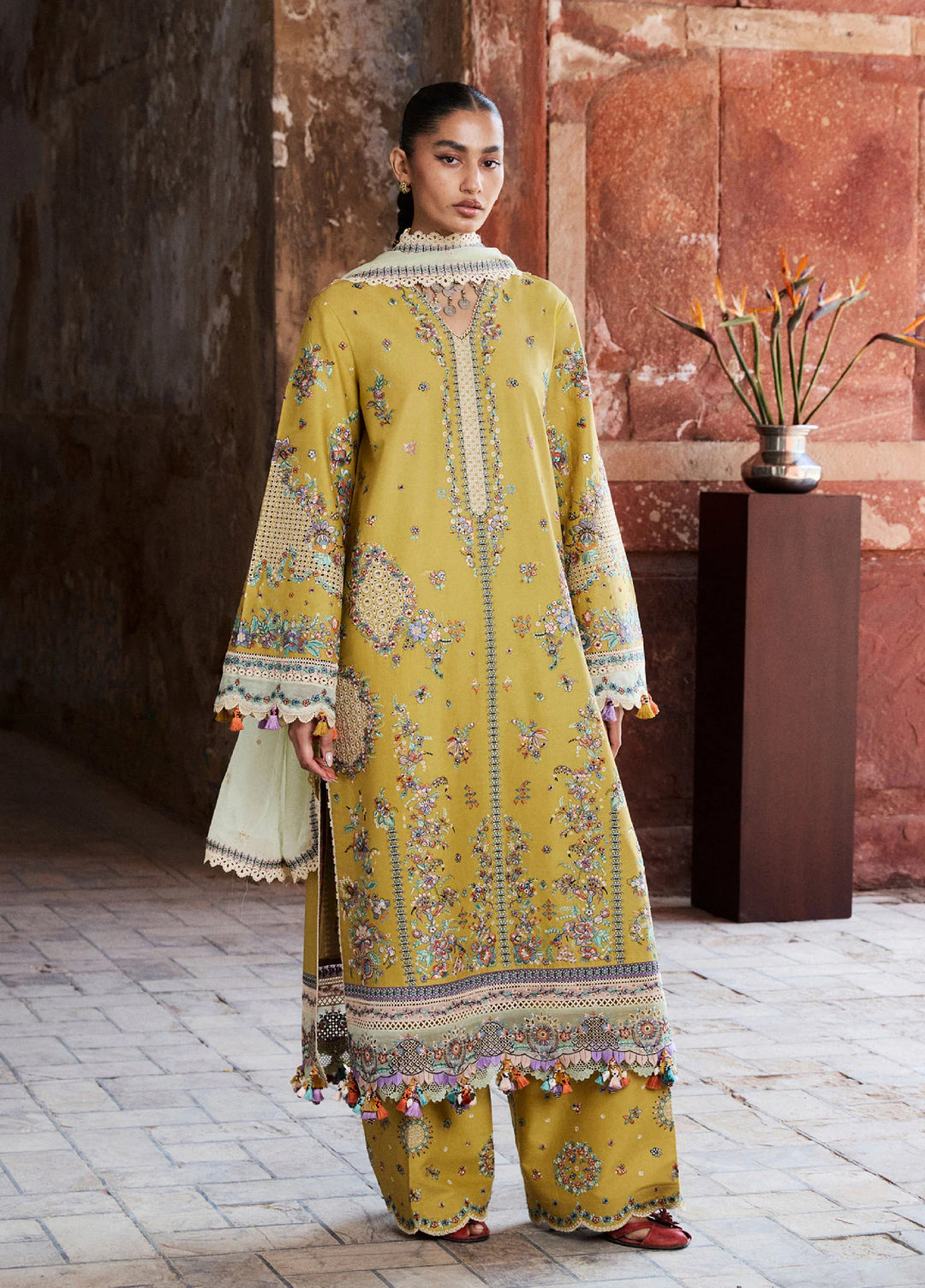 Zan by Hussain Rehar Unstitched Embroidered Lawn 3 Piece Suit HR26UZF Sari D-97 - Festive Collection