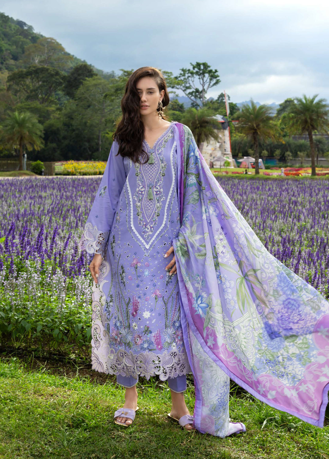 The Secret Garden by Mushq Hemline Unstitched Lawn 3 Piece Suit MU26USG D-18A Daisy Reverie - Summer Collection