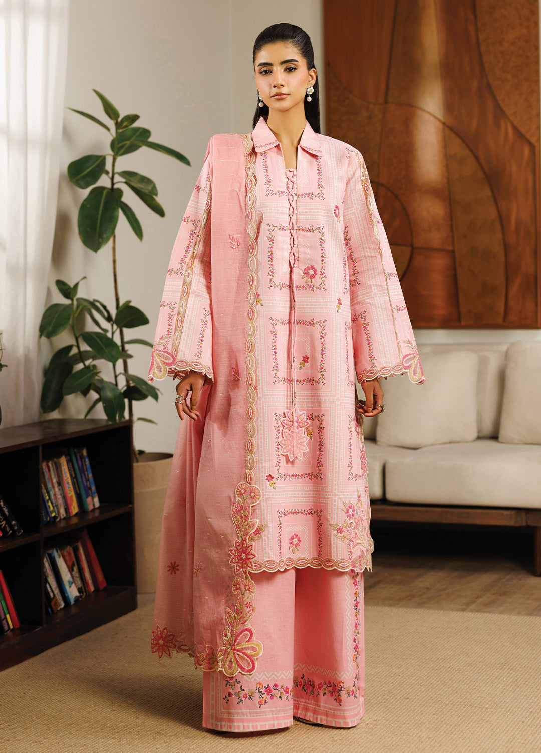 Leila by Mahnur Unstitched Embroidered Lawn 3 Piece Suit MN26ULL L-07 - Summer Collection