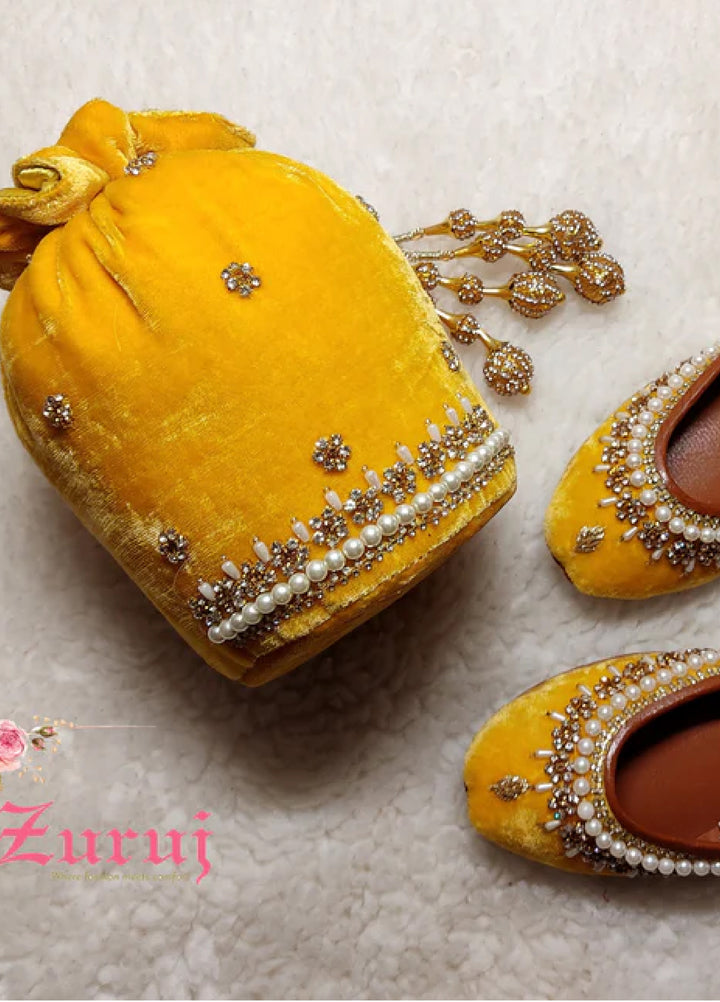 Zuruj Festive Style  Potli X Khussa  PL-59