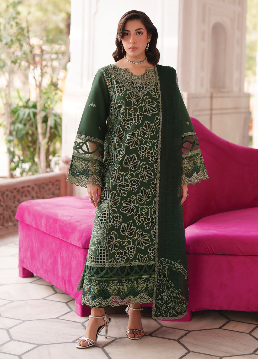 Nilofer by Mahnur Unstitched Embroidered Luxury Lawn 3 Piece Suit MN26ULN N-9 - Summer Collection