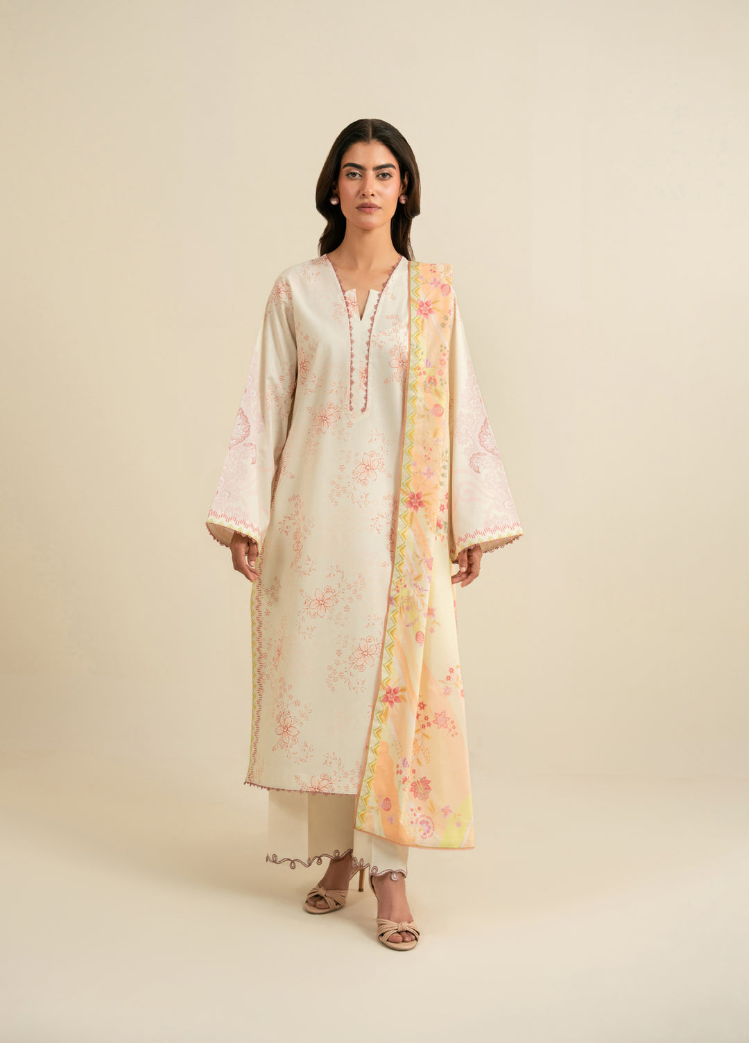 Seran Essentials Unstitched Printed Lawn 3 Piece Suit SN26UEL Maelle D-06 - Lawn Collection