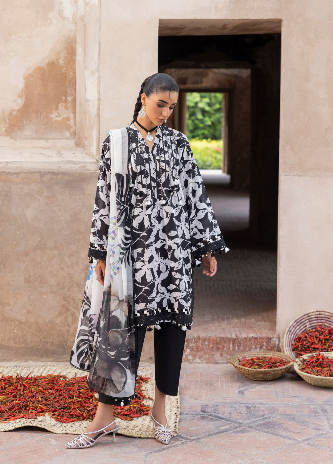 The Flora by Gul Ahmed Unstitched Embroidered Lawn 3 Piece Suit GA26ULF BM62070 - Casual Collection