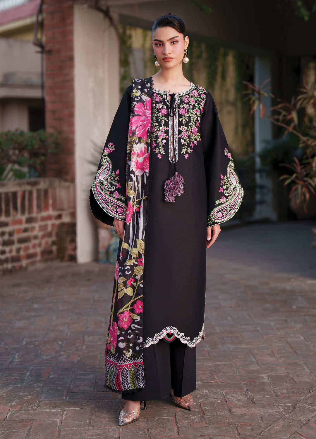 Fiona by Mahnur Unstitched Embroidered Lawn 3 Piece Suit MN26UFL F-09 - Summer Collection