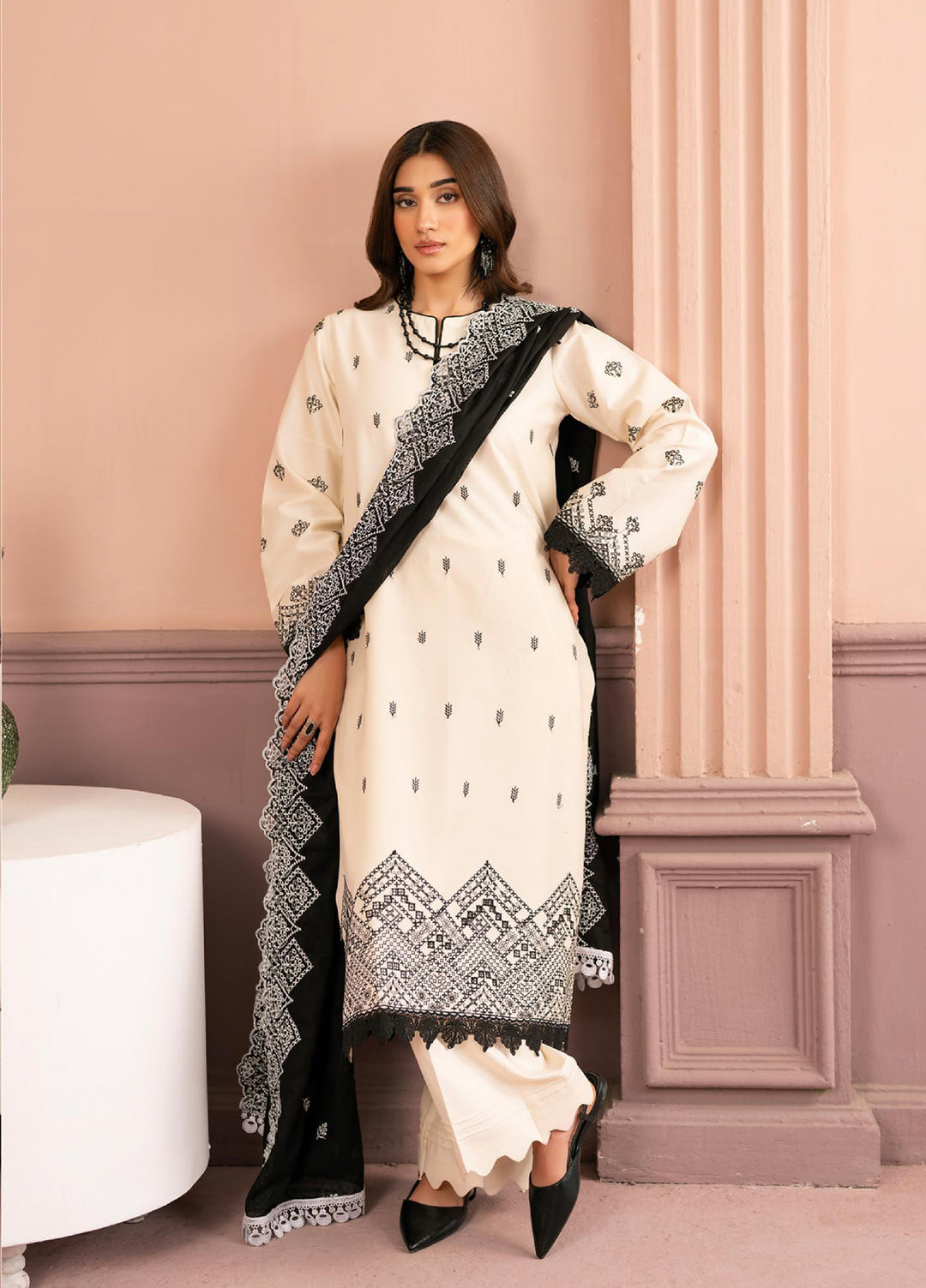 Raha by Rajbari Unstitched Premium Chikankai Embroidered Lawn 3 Piece Suit RB26UCRL D-3 - Summer Collection