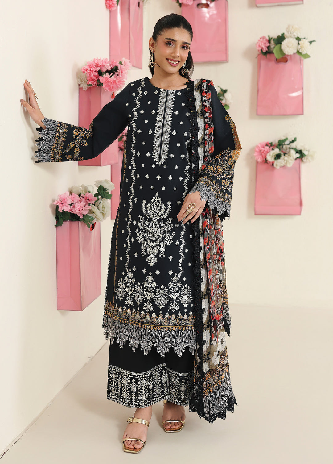 Anaya by Mahnur Unstitched Embroidered Lawn 3 Piece Suit MN26UALV AN2-05 - Festive Collection