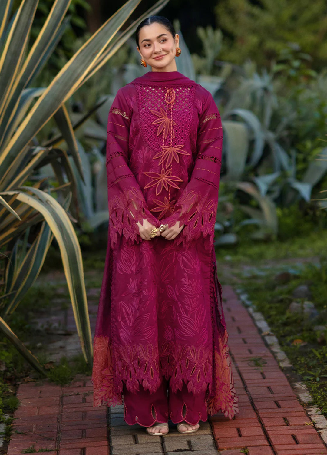 Rang Rasiya Unstitched Embroidered Luxury Lawn 3 Piece Suit RR26ULE AYRA - Eid Collection