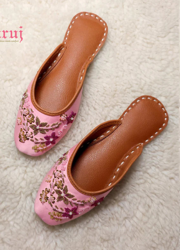 Zuruj Festive Style   Backless Khussay JU-163