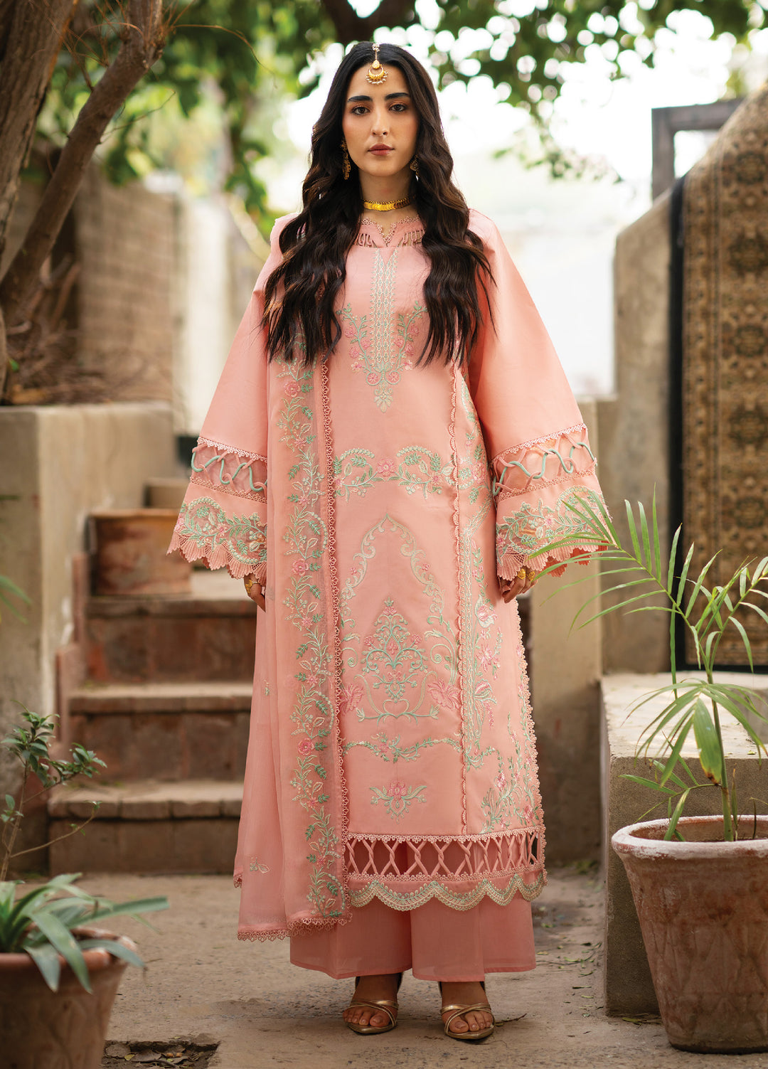 Satrangi by Mahnur Unstitched Embroidered Lawn 3 Piece Suit MN26ULS S-05 - Summer Collection