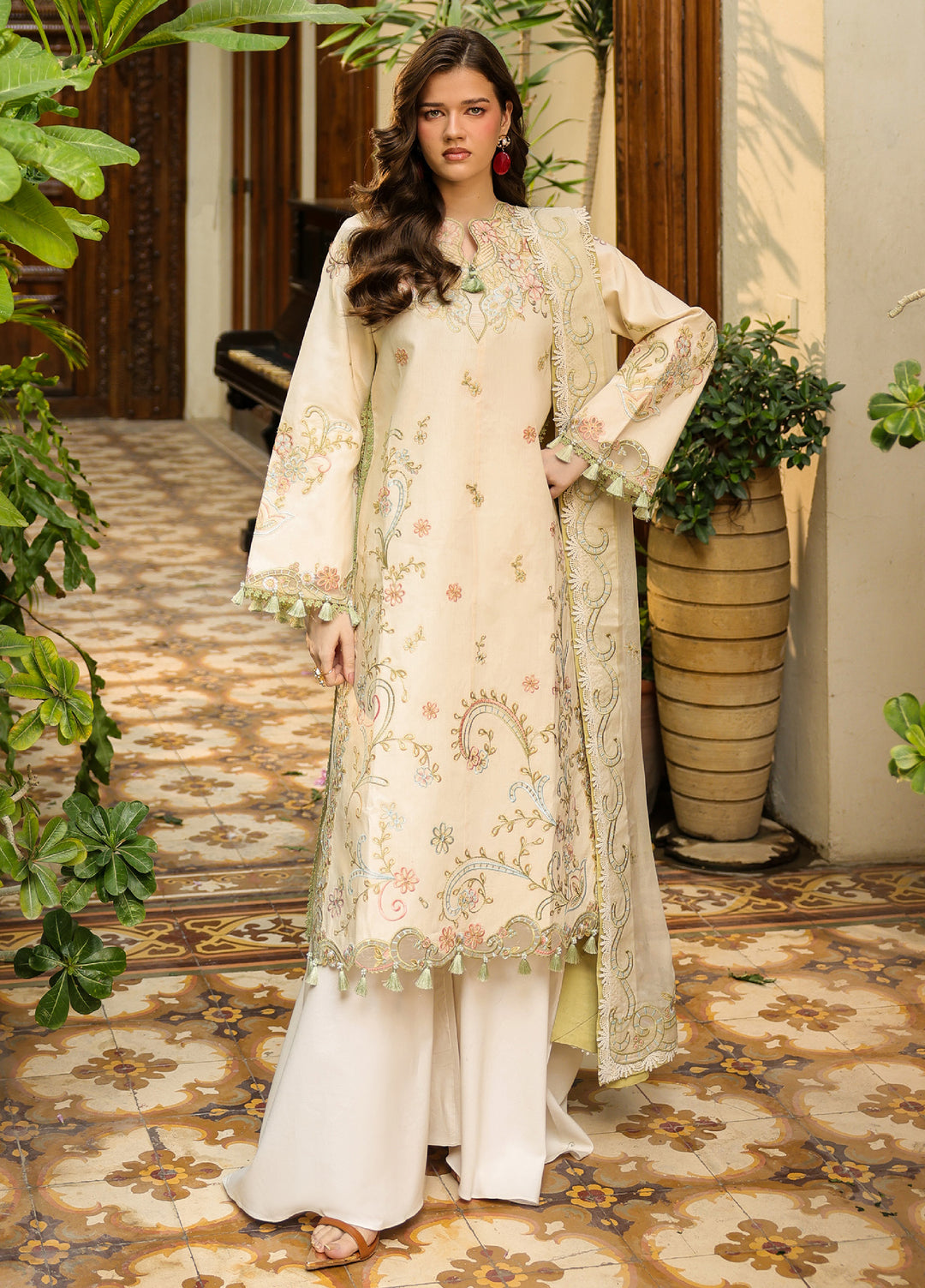 Shanaya by Mahnur Unstitched Embroidered Lawn 3 Piece Suit MN26USL SH-07 - Summer Collection
