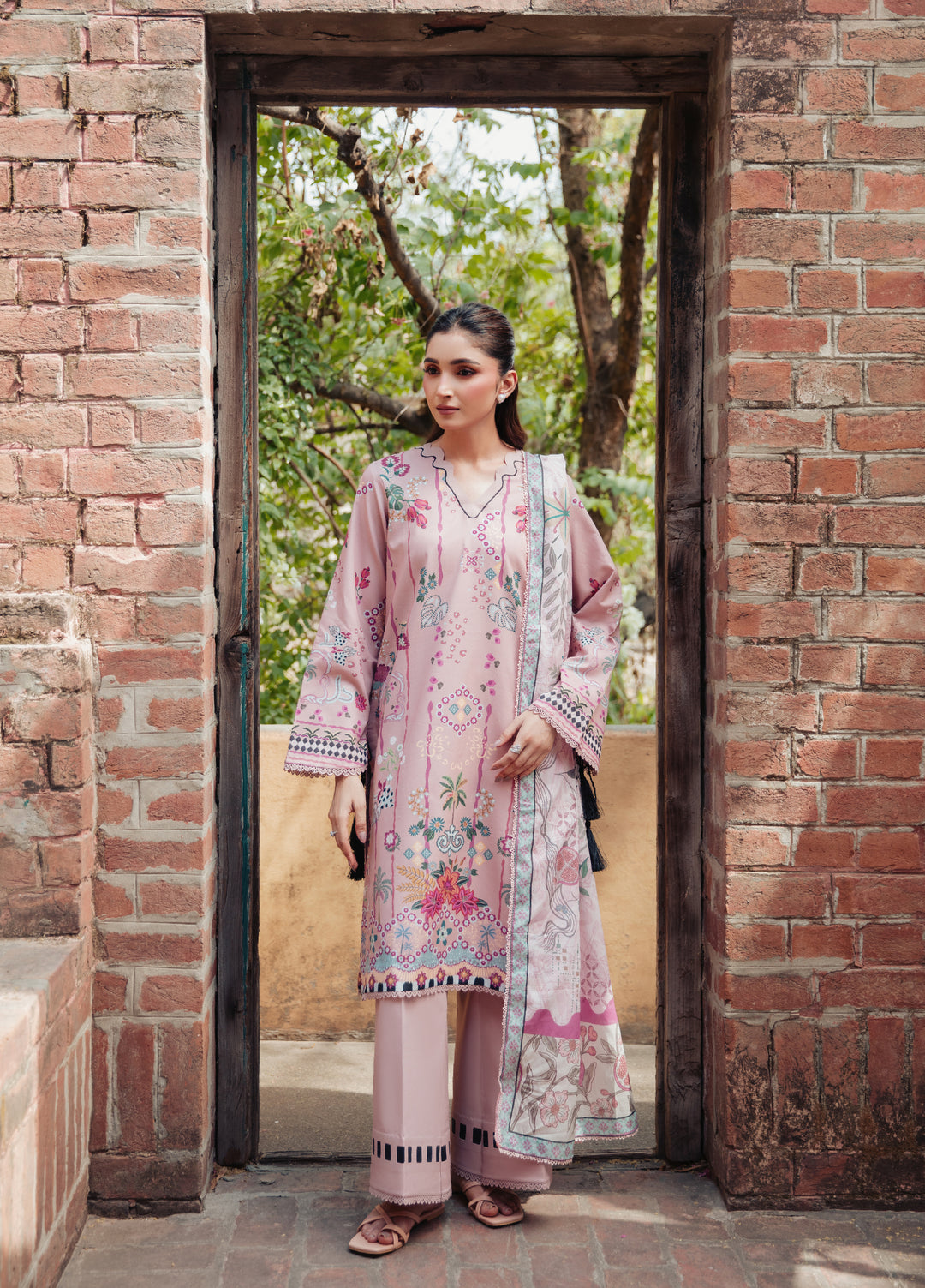 Zync by Florent Unstitched Printed Lawn 3 Piece Suit FL26ULE FZ-8 - Eid Collection