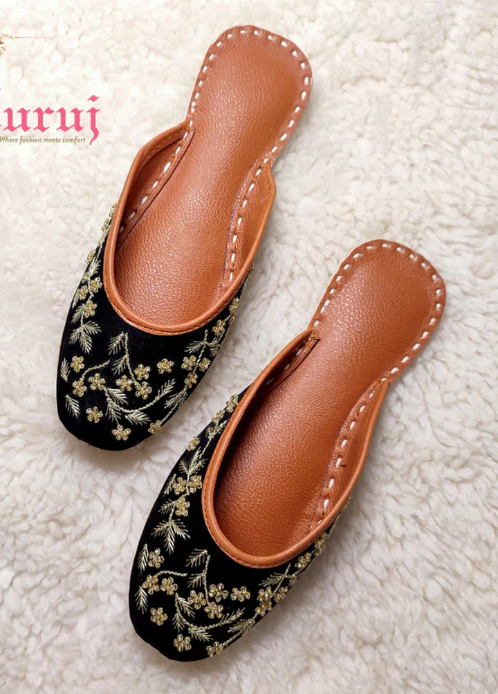 Zuruj Festive Style   Backless Khussay JU-147