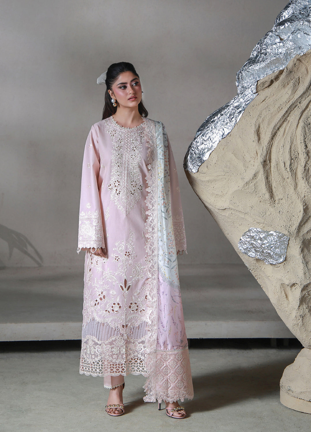 Saagar by Aabyaan Unstitched Embroidered Luxury Lawn 3 Piece Suit ABY26USL AL-5 Rimal - Festive Collection