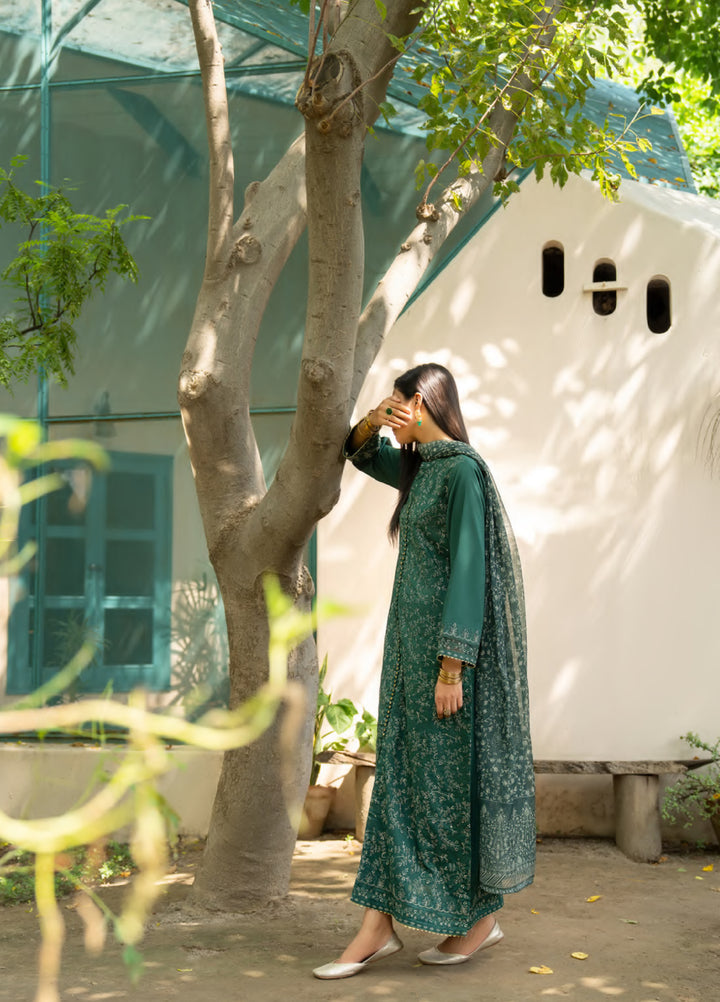 Rua by Casuallite Women Pret Premium Linen 3 Piece RUA-D04 - Winter Collection