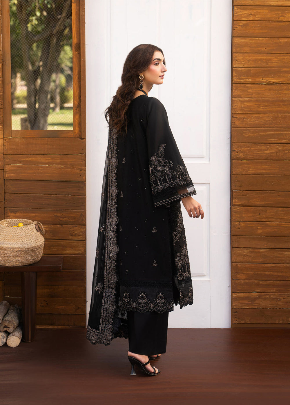 Aura of Flora by Zarizaa Unstitched Embroidered Luxury Lawn 3 Pcs Suit ZZ26UAFL ZA10-3ULE02B-2602 ZORRO - Summer