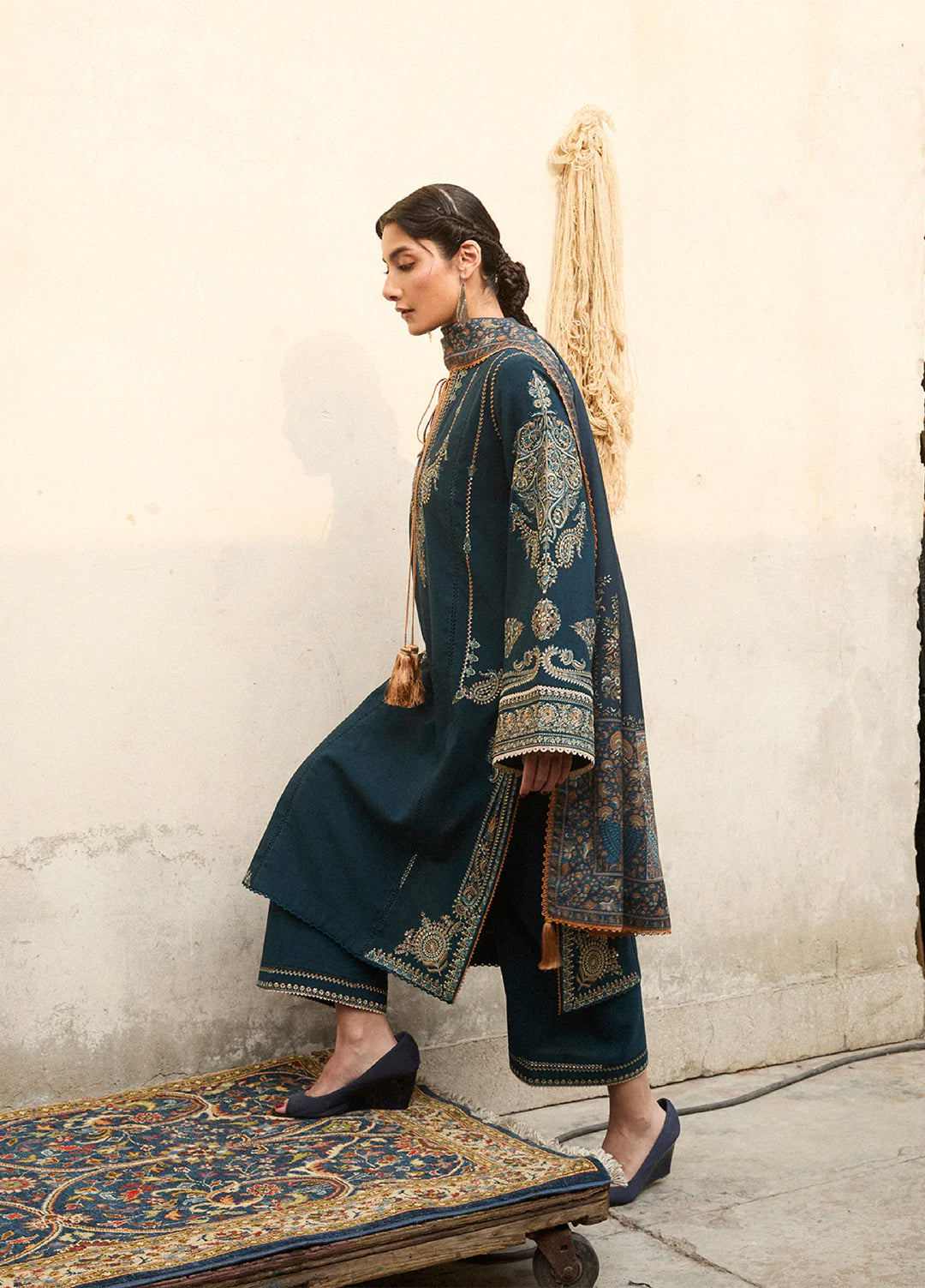 Jugnu by Hussain Rehar Unstitched Karandi Embroidered Suits 3 Piece HR25JW Niva - Winter Collection