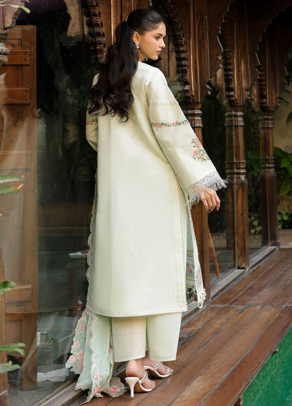 Shanaya by Mahnur Unstitched Embroidered Lawn 3 Piece Suit MN26USL SH-12 - Summer Collection