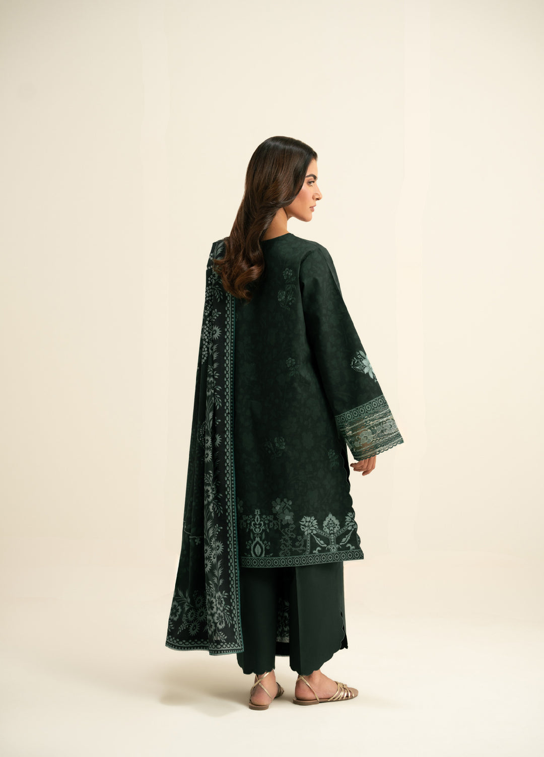 Seran Essentials Unstitched Printed Lawn 3 Piece Suit SN26UEL Zorin D-05 - Lawn Collection